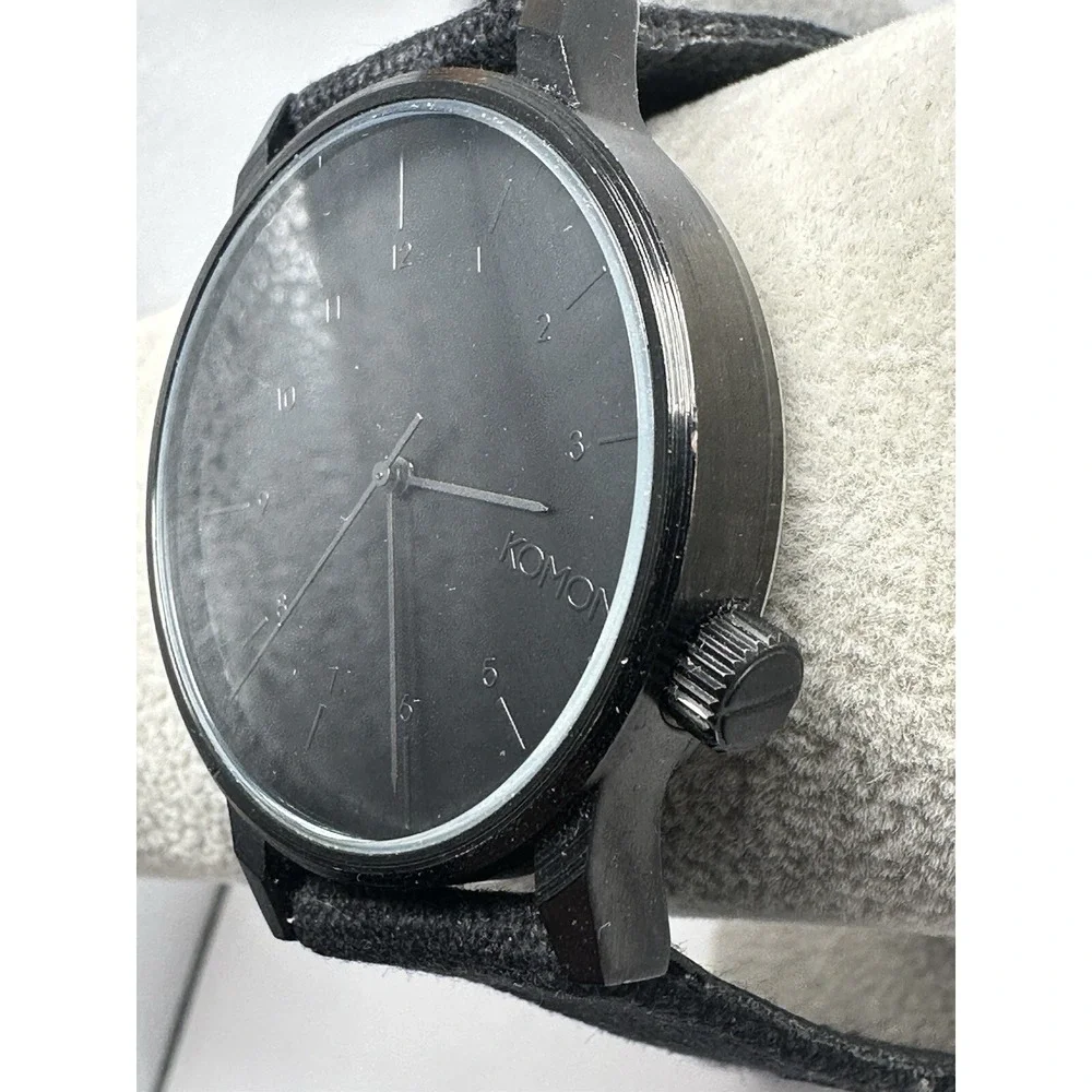 Komono The Winston Mens Watch‎ New Battery 42MM 8.5